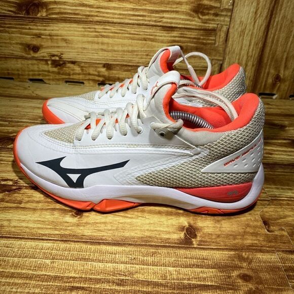 Mizuno Women's Size 7 Wave Impulse AC Tennis Shoe in Bright Coral - Picture 4 of 6